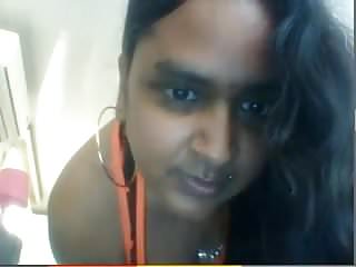 Indian aunty plays on webcam