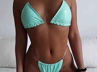 Selena Lim&#039;s Sexy Tight MILF Bikini Body