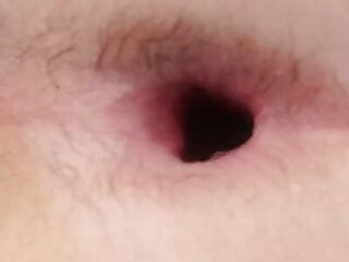 My boyfriend&#039;s booty hole close up
