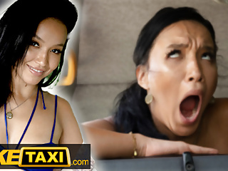 Fake Taxi - Bikini Babe Asia Vargas strips in the back of the cab to the driver&#039;s delight