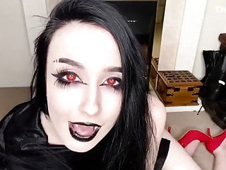 long nails vampire girl