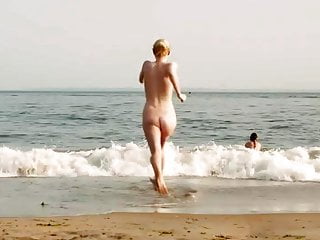 Dakota Fanning &amp; Elizabeth Olsen Nude On ScandalPlanet.Com