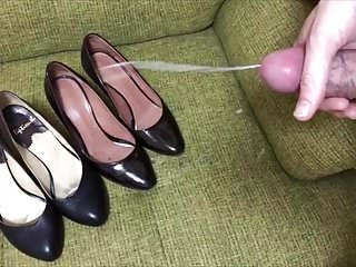 Wife&#039;s pumps splattered with spunk