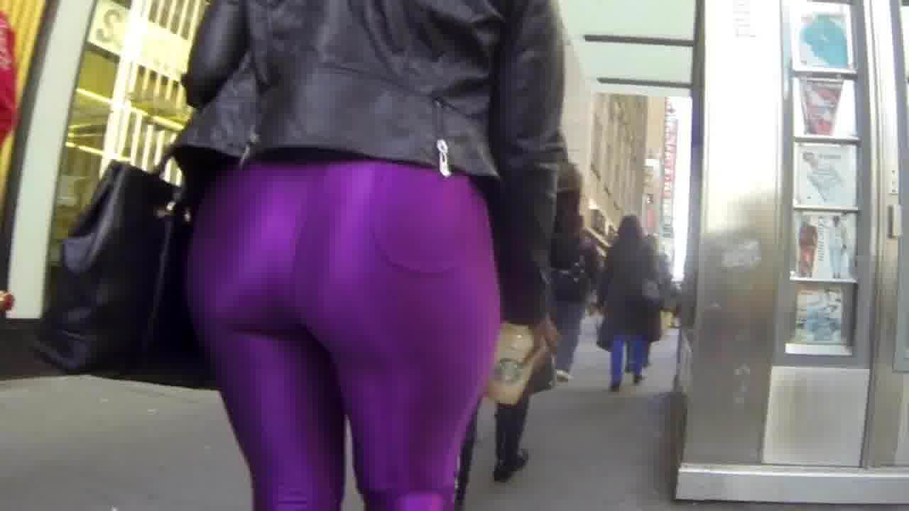 Big round ass spandex-hot porn