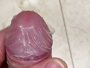 Cum in used condom