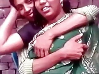 Tirunelveli Tamil Delphine Aunty in_Car SATIN SILK Handjob â€¢ Free Porno  Video Gram, XXX Sex Tube