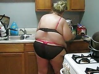 Kitchen, Dance, SSBBW, BBW