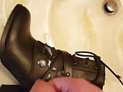 Played, fucked, cummed boots.