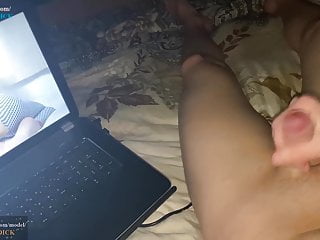 Schoolboy jerks off to porn on the computer! Shoots cum