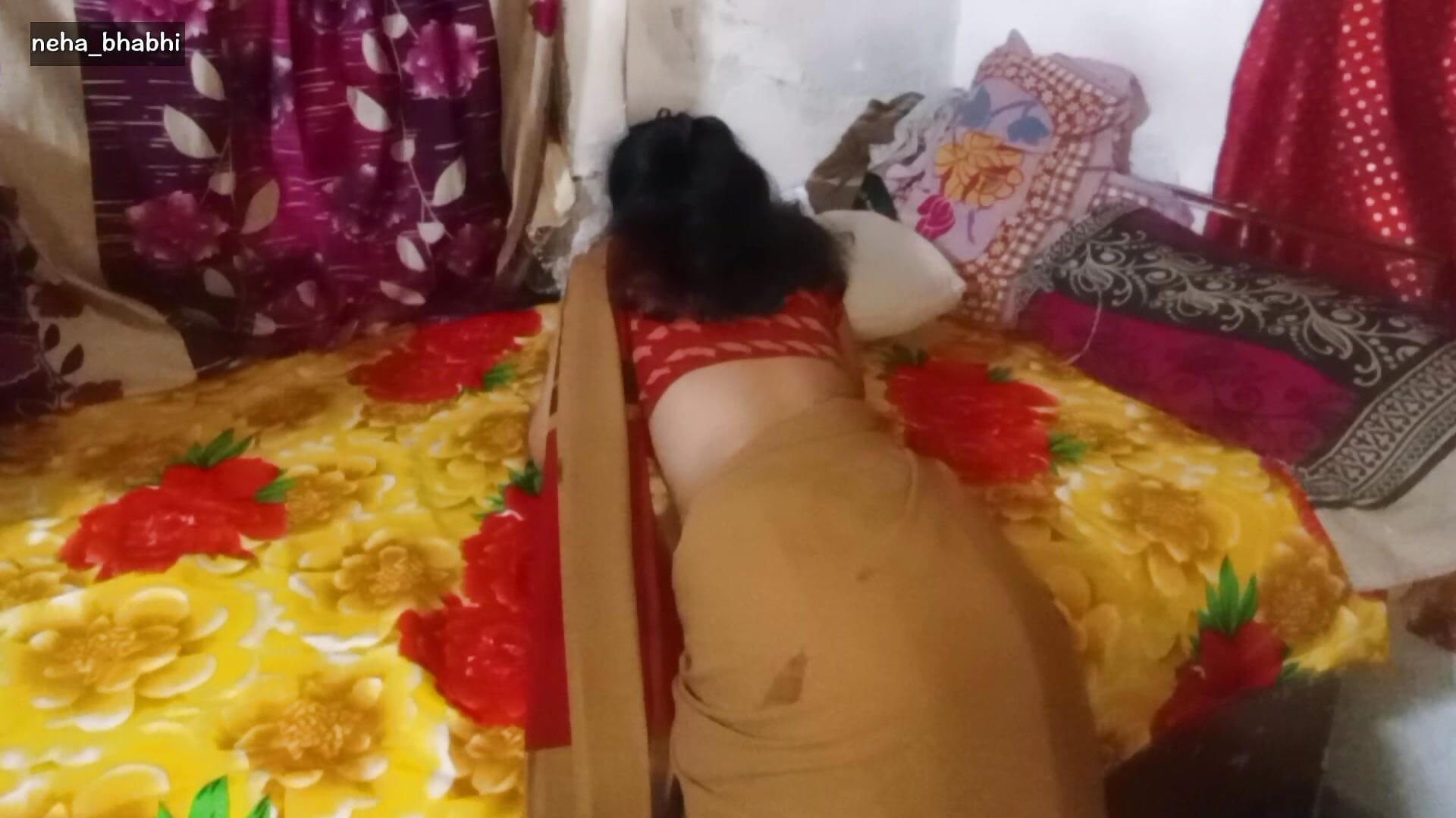 Neha Bhabhi ke boyfriend ne neha bhabhi ke b,day per unki jam kar chudai ki