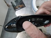 Cum in not mother-in-laws black patent high heeled shoe