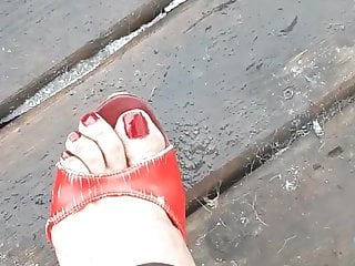 Tranny sexy feet and high heel...