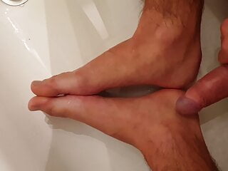 سکس گی Pissing on my Feet masturbation  hd videos handjob  german (gay) gay feet (gay) cute gay (gay) big cock  amateur