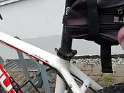 Beim Fahrrad fahren geil geworden 