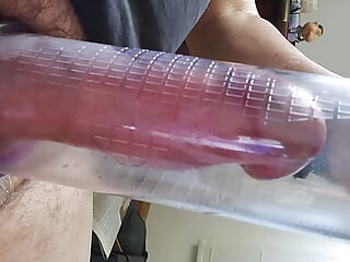 Pumping, sucking .. cumming huge