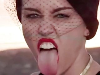 Miley Cyrus tongue Loop #2