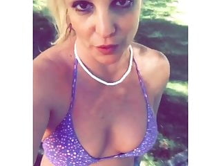 Britney Spears Cute And Sexy Bikini Workout...