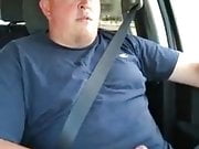 Masturbation d un chub dans une voiture 