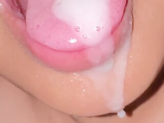 When My Mom Is At Bathroom, I Suck My Stepdad Cock (ASMR BLOWJOB SUPPER SLOPPY ORAL CREAMPIE)