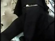Niqab Handjob (Cumshot)