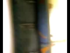 Metiendo dedos bus casada compila