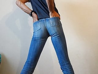 Crossdresser in tight womens jeans...
