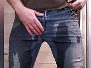 Jeans wetting 