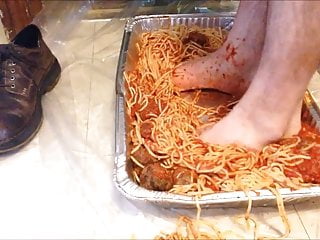 Spaghetti Feet
