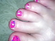 Pretty pink toes II