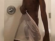 Hung black guy showing off bbc