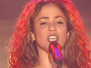 Shakira - Singing and dancing