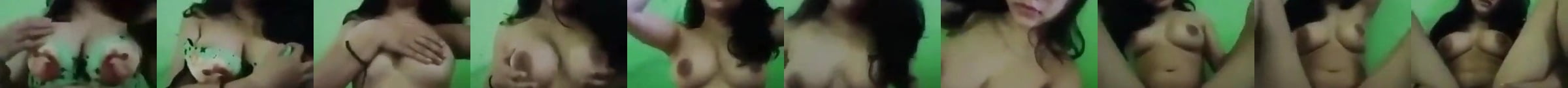 Indonesian Hijab Muslim Girl Masturbate Herself Part 4