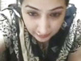 Indian aunty on video call (THICK AS FUCK) 