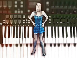 Gorgeous Babe in Minidress Music Visualizer