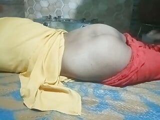 Indian village Bhabhi ne kitchen me Devar se Chudai karwayi