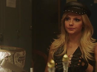 Emily Meade Unknown Strippers The Deuce S3e05...