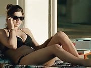 Alexandra Daddario - San Andreas (Bikini)