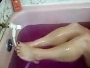sexy bathtub feet 