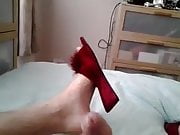 red velvet slippers cum