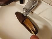 Piss in wifes brown work shoe