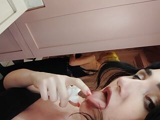 Pussies, Laura Hardkinks, Spanish, Licking