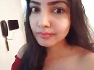 Cute lady doing selfiee 2.mp4