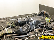 Fejira com  Heavy rubber chain self bondage play