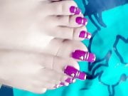 Indian long toenails