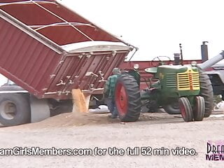  video: Hot Country Girl Gets Naked On A Farm In Iowa
