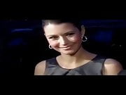 Beren Saat Nipples